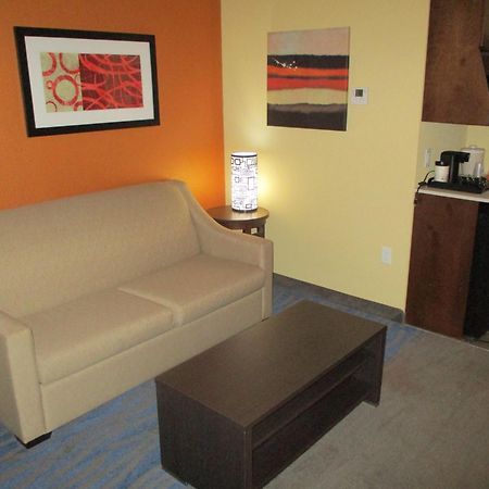 Best Western St. Louis Airport North Hotel & Suites Hazelwood Kültér fotó